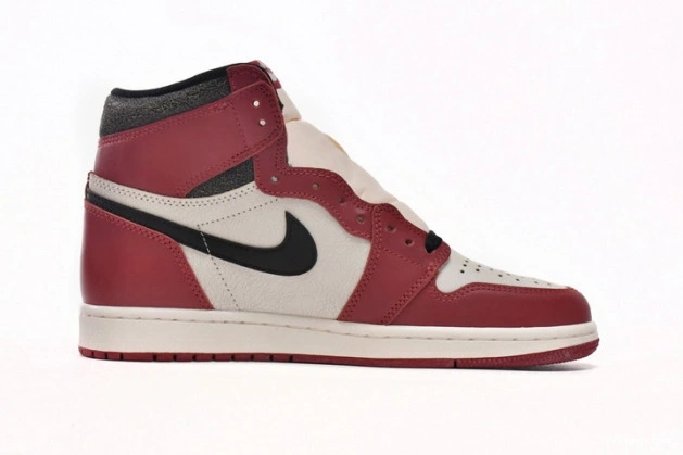 Jordan Chicago High 1 Retro DZ5485-612 Lost Found OG and 1116